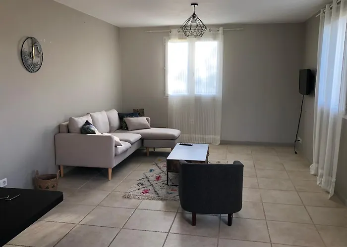 Meublee Semesterbostad *